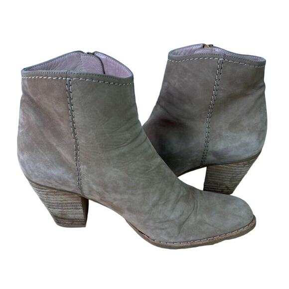 Stuart Weitzman Ankle Booties Womens 8:5 M Tan Nubuck Leather Tasseled Side Zip - Picture 6 of 13